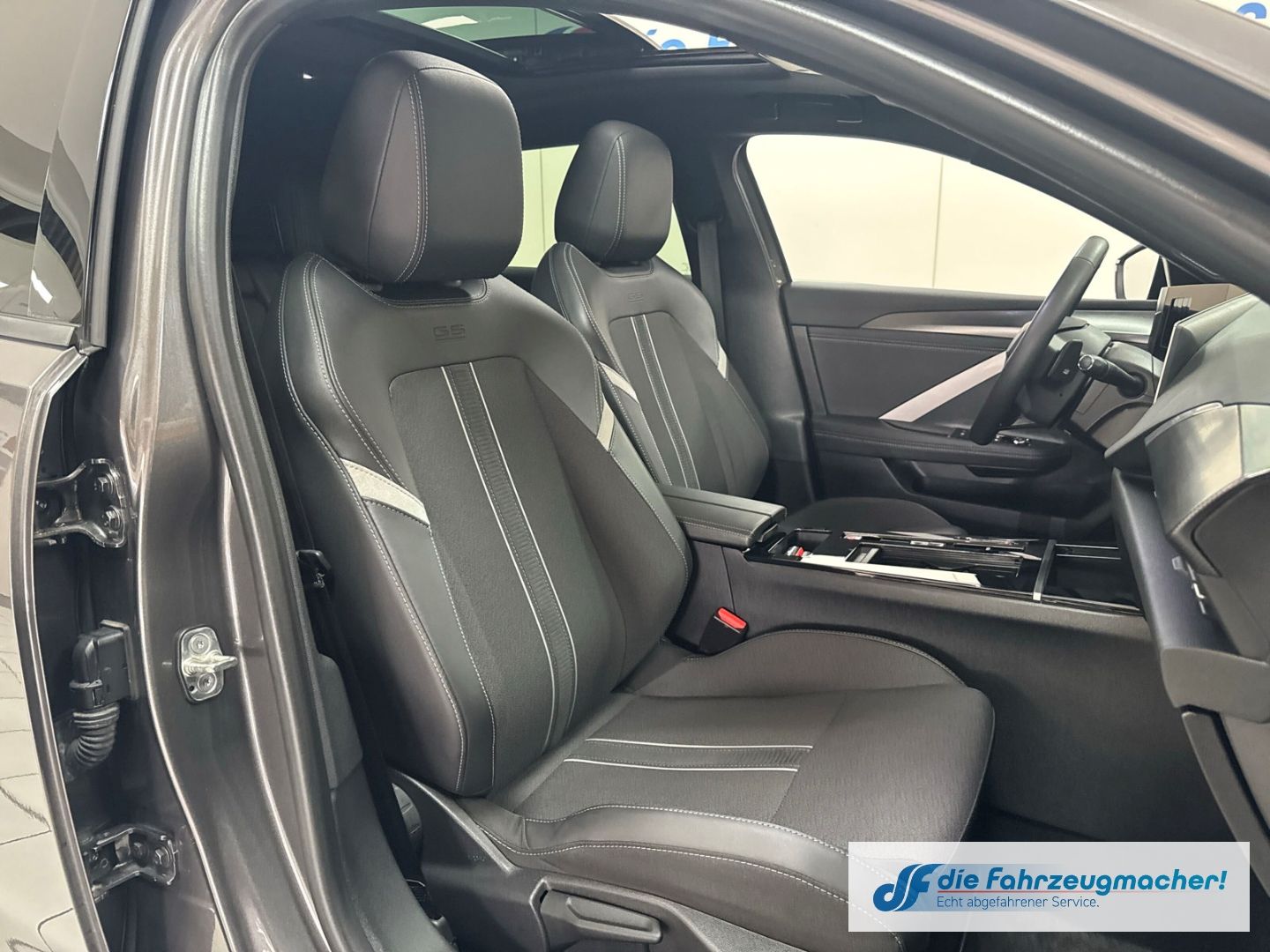 Fahrzeugabbildung Opel Astra L Sports Tourer GS HUD El. Panodach Navi D