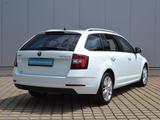 Skoda Octavia 1.6 TDI Clever AHK/LED/17-ZOLL/NAVI/BUSI - Skoda Octavia: 1.6