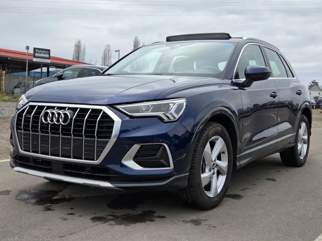 AUDI Q3 40 TDI quattro S tronic Pano Leder