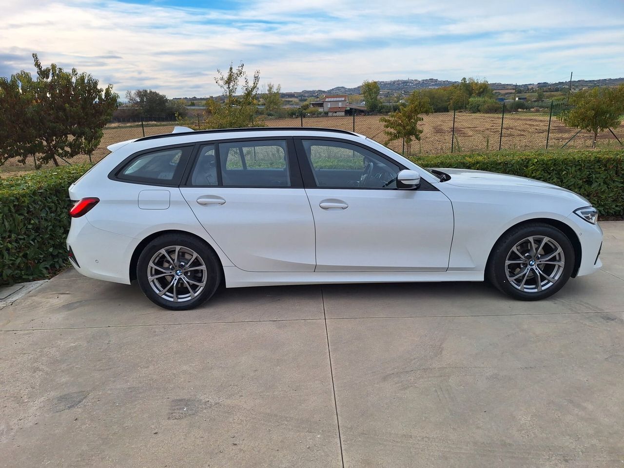 BMW Bmw 318d Touring Luxury Line Full Full imagem 2