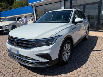 Volkswagen Tiguan - 2