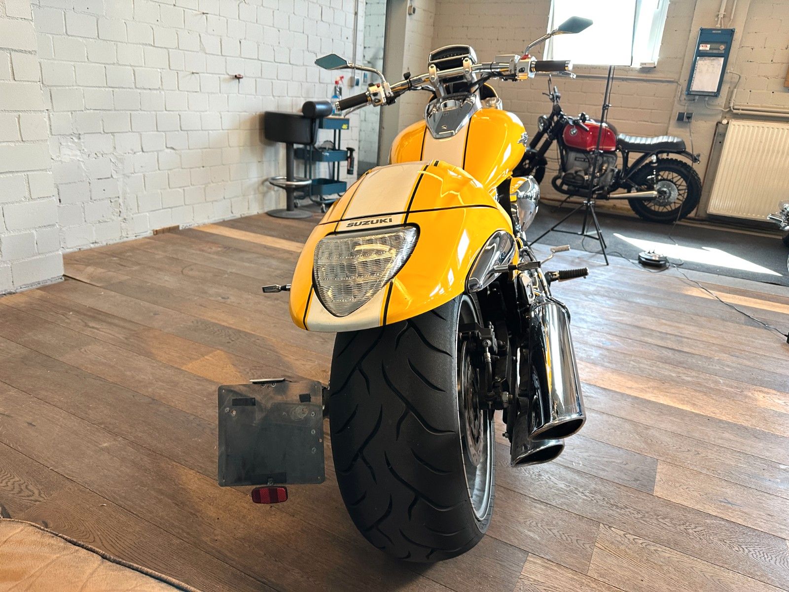 Fahrzeugabbildung Suzuki VZR 1800 - Top zustand, Sonderlack