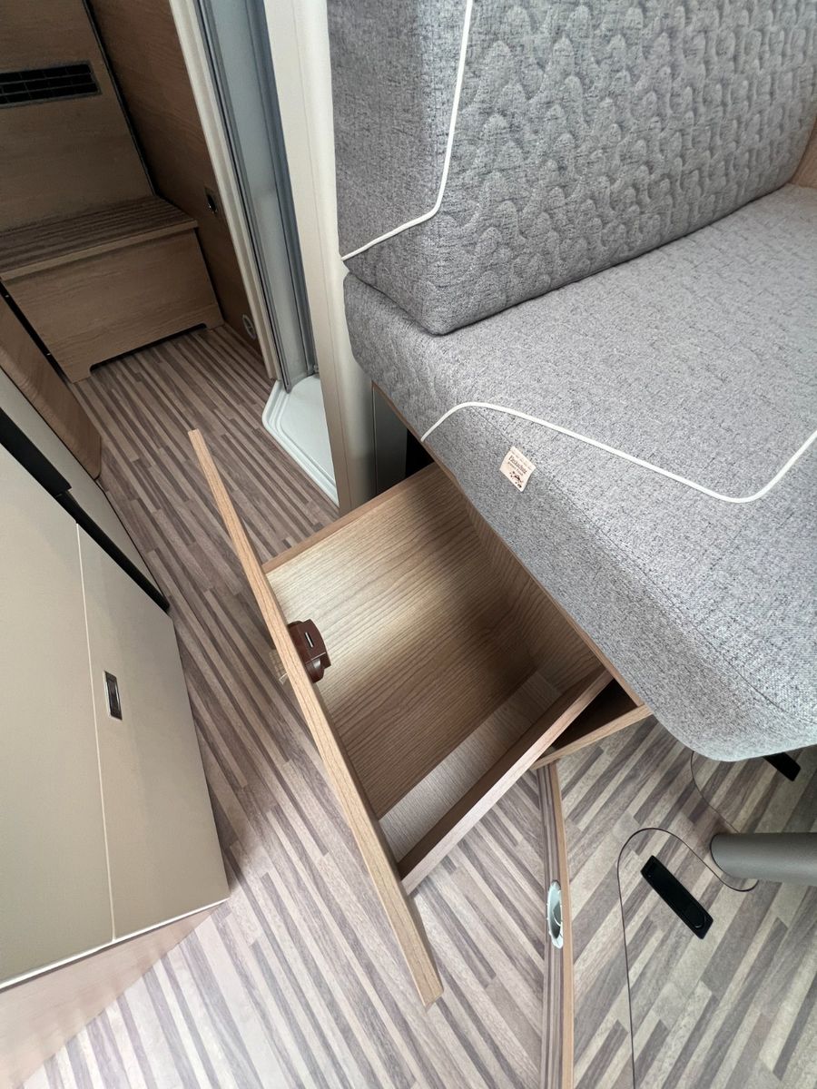 Fahrzeugabbildung Malibu Van compact 600 LE