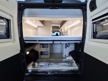 Westfalia Columbus 600 D 350W SOLAR 185Ah LITHIUM  AHK LED