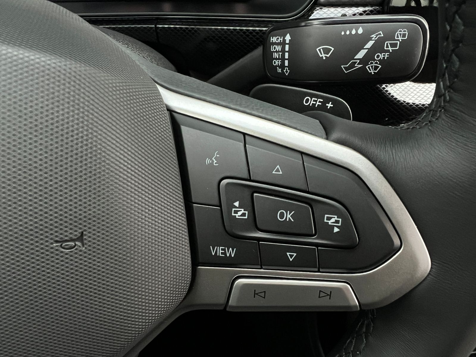 Fahrzeugabbildung Volkswagen T-Cross Life 1.0 TSI DSG *LED, ACC, Klima, Ready