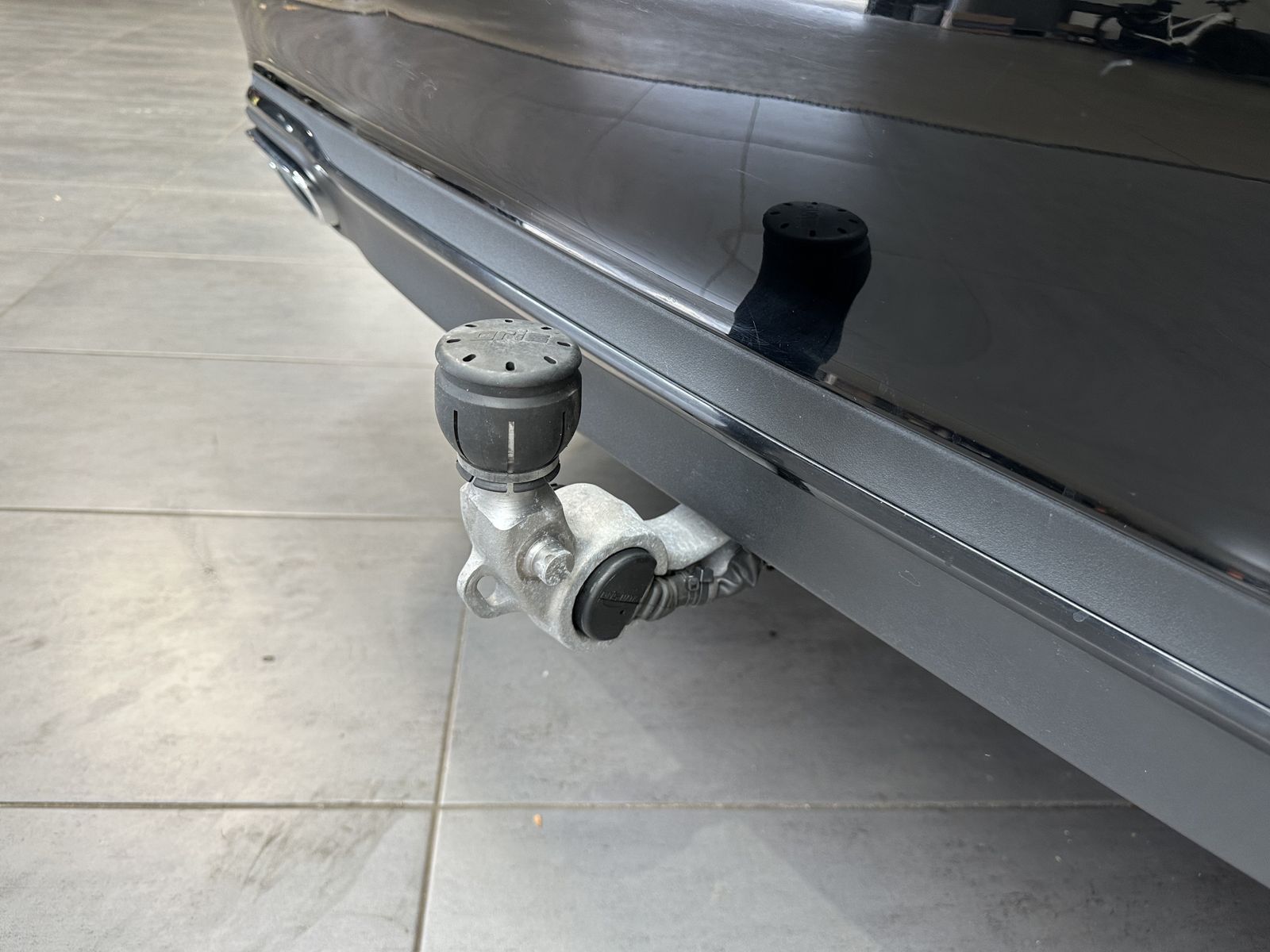 Fahrzeugabbildung Mercedes-Benz E 300d 4M Avantgarde NAV+LED+AHK+BURMESTER+PANO