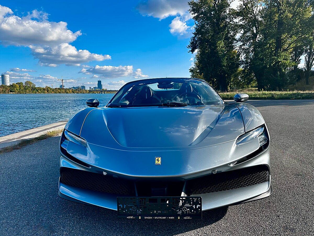 Ferrari SF90 Stradale imagem 3