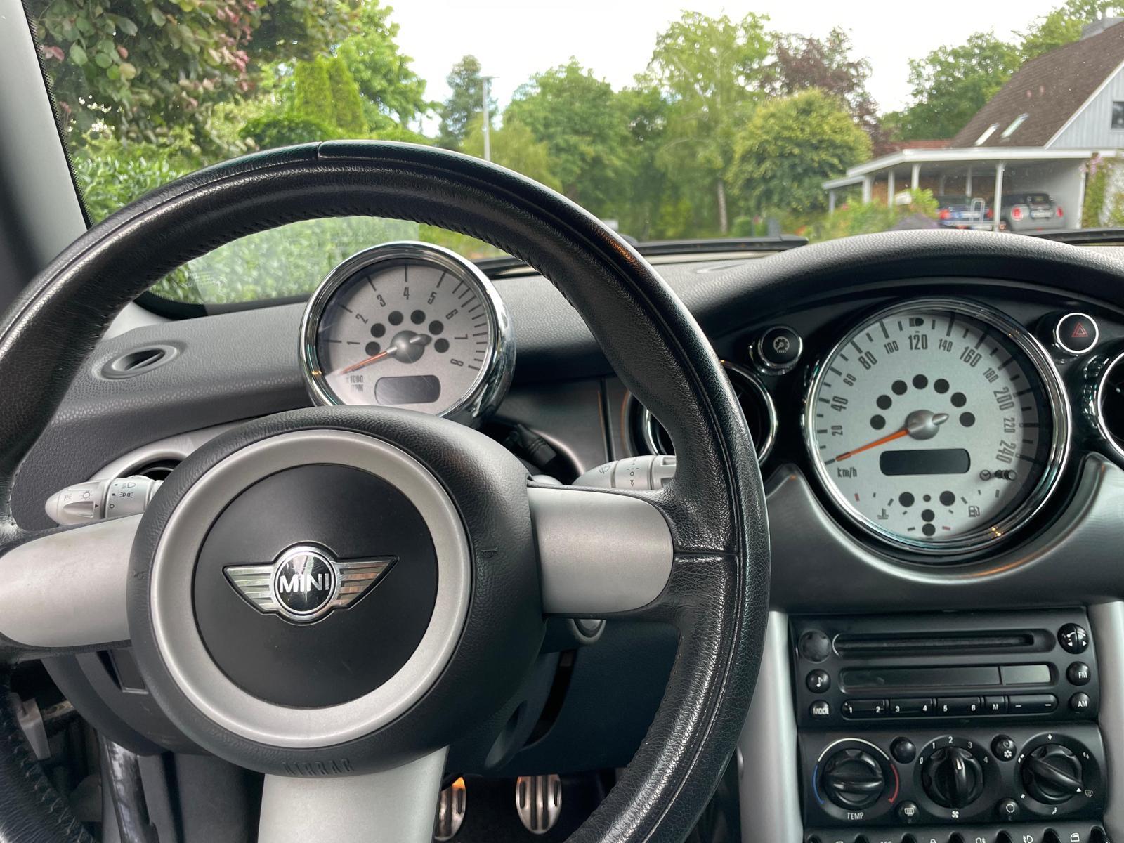 MINI Cooper S Cabrio Metallic 