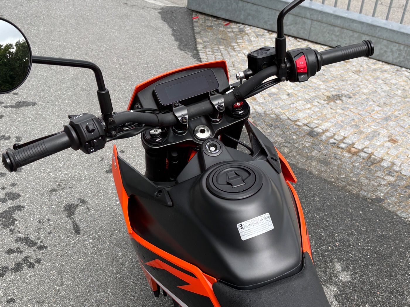 Fahrzeugabbildung KTM 125 SMC R 2026