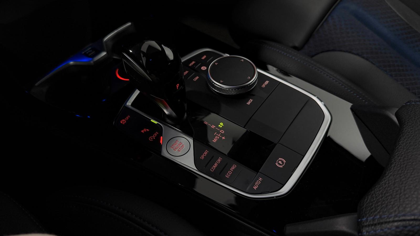BMW 120i M Sport/HiFi/LED/LC-Prof./Navi/CarPlay/DAB