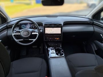 Hyundai TUCSON - 12