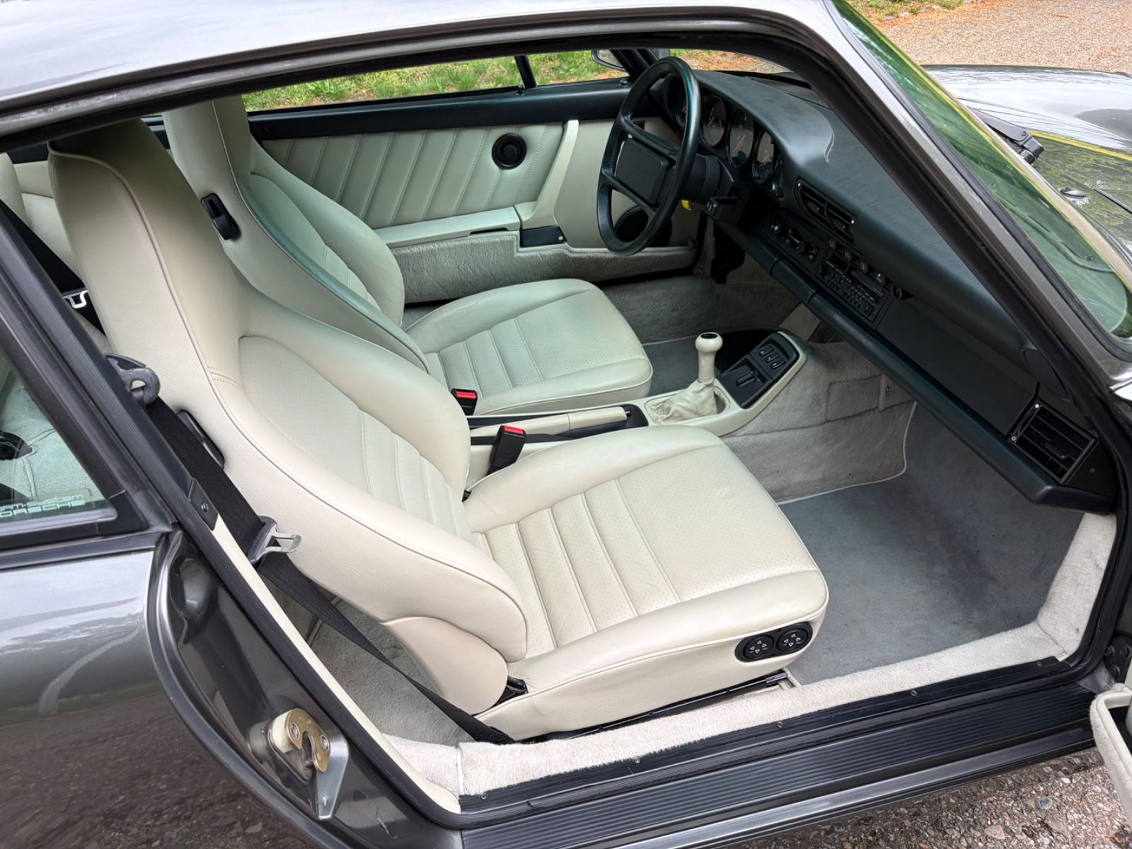 PORSCHE 964 13