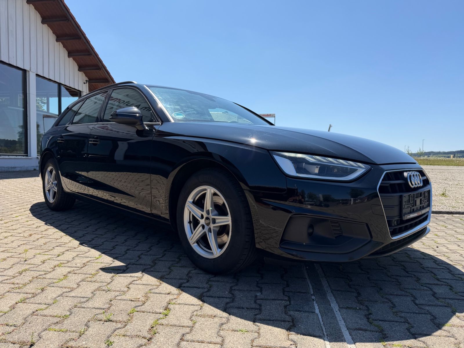 Audi A4 Avant 35 TDI Sport DIGI Matrix LED ACC Rollo imagem 2