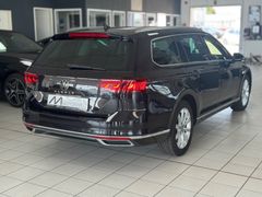 VW Passat Variant Elegance /RFK/ACC/Matrix/AHK