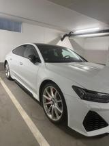 Audi RS7 performance 4.0 TFSI tiptr. quattro perf... - weiße Audi RS7