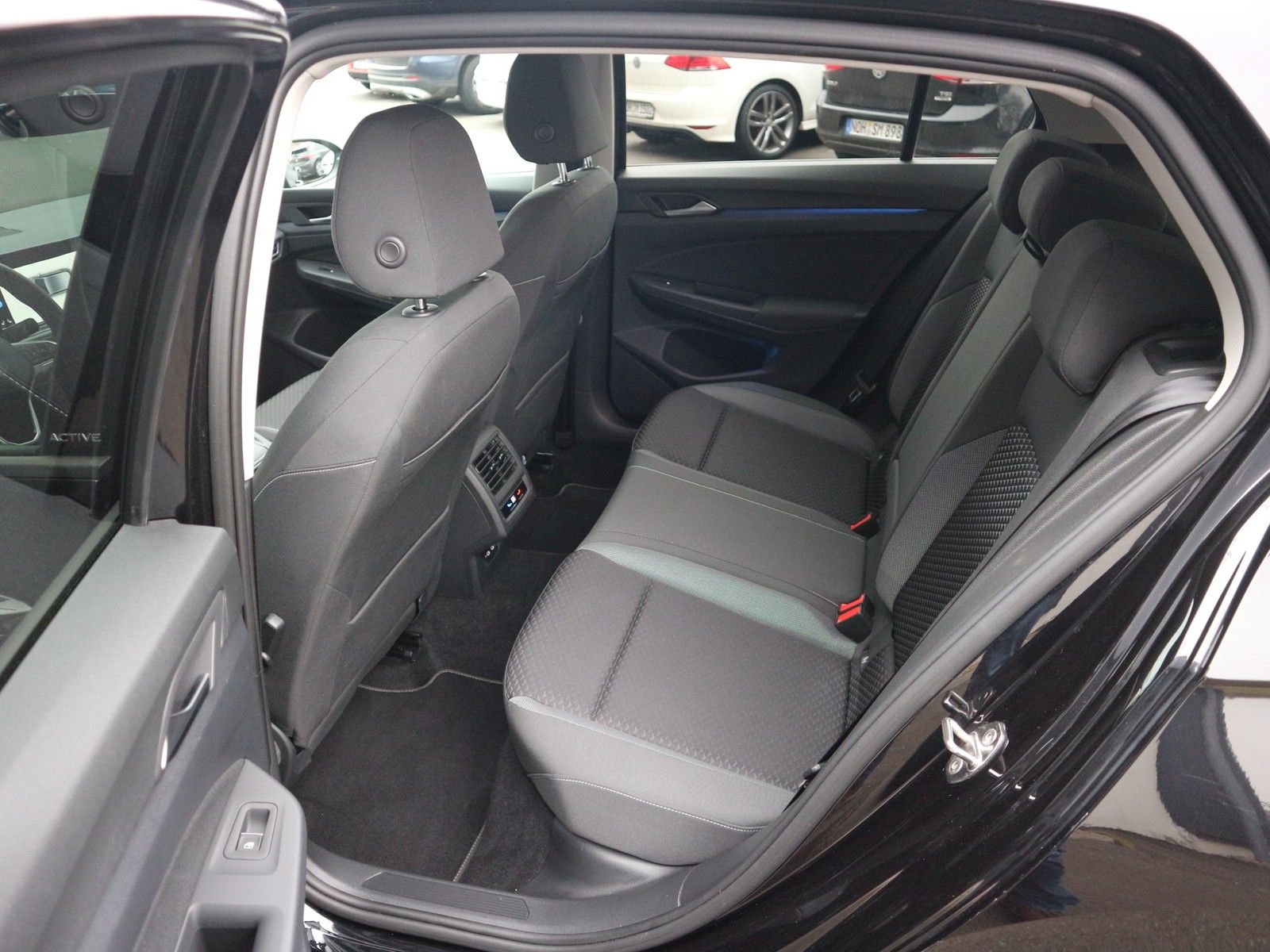 Volkswagen Golf - Bild 8