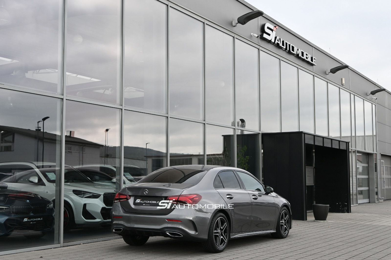 Fahrzeugabbildung Mercedes-Benz A 220 d DCT Limousine AMG Line °NIGHT°ACC°360°