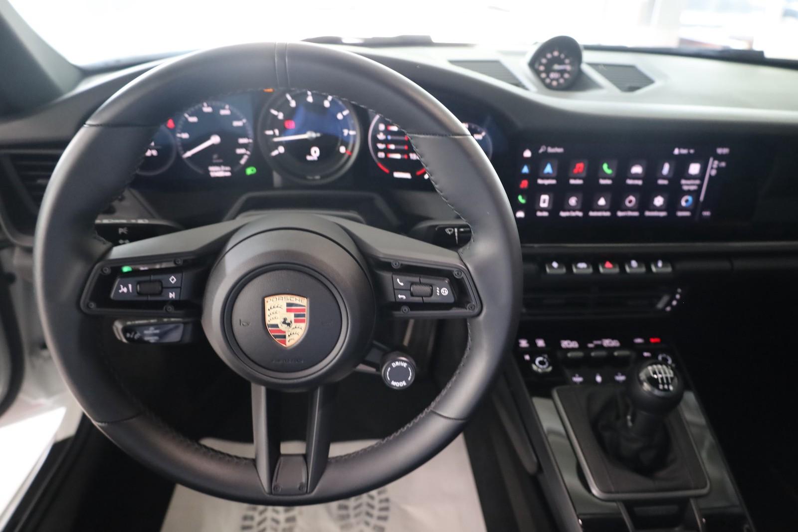 Porsche 911/992 Carrera T