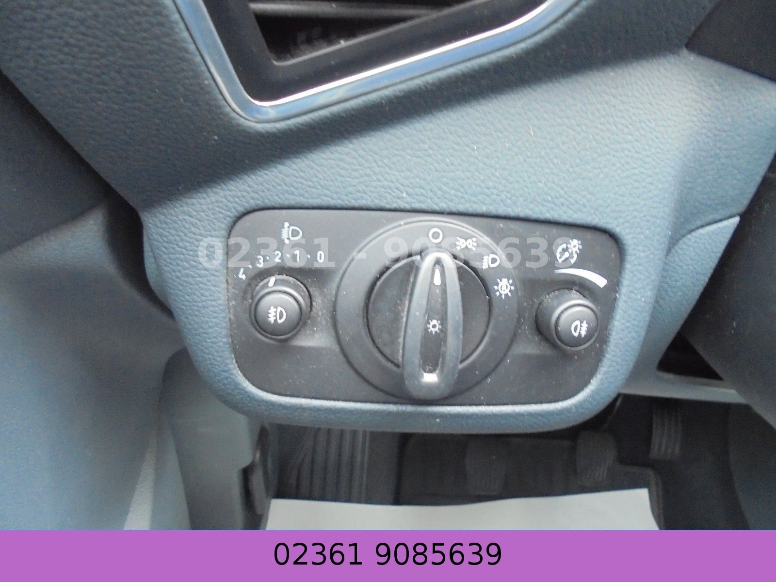 Fahrzeugabbildung Ford C-MAX Titanium/Klima/Navi/Pdc+Kamera/Steuerkette