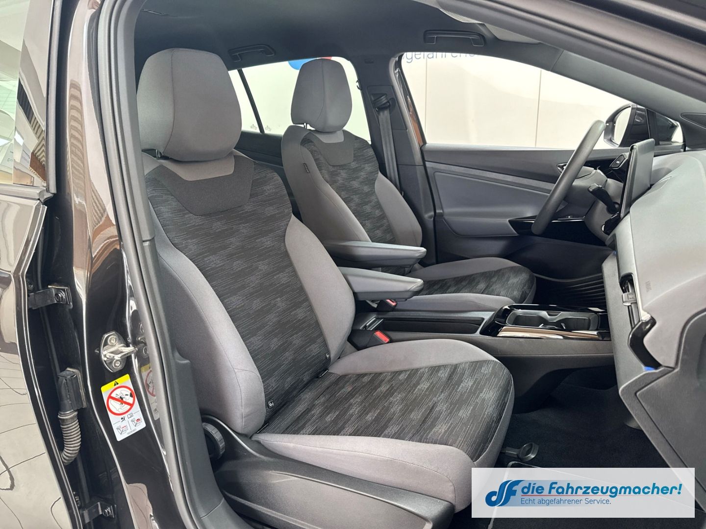 Fahrzeugabbildung Volkswagen ID.4 Pure 109 kW Navi LED Apple CarPlay Android