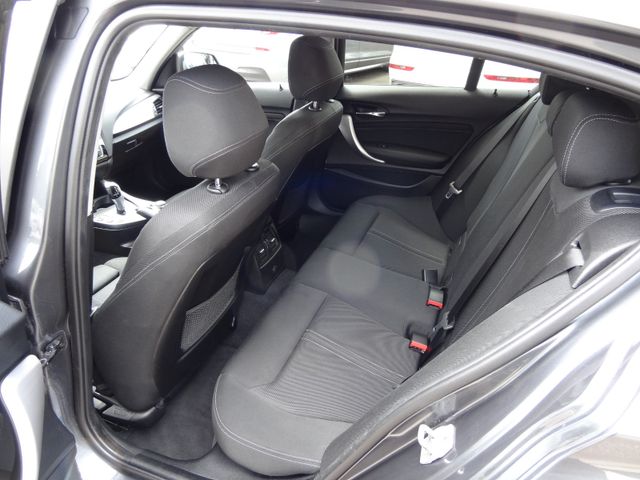 Fahrzeugabbildung BMW 120d xDrive/1.Hand/4x4/LED/SitzH/PDC/Navi/190PS/