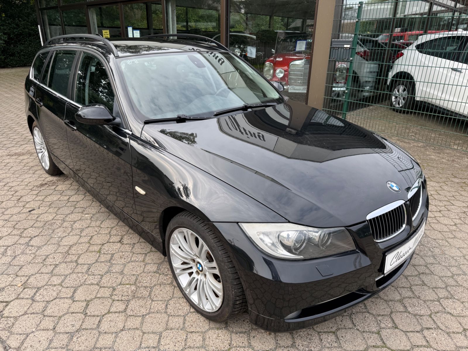 BMW 335 2008, 3.0 benzīns, Automāts, Universāls, Melns — Latvijā