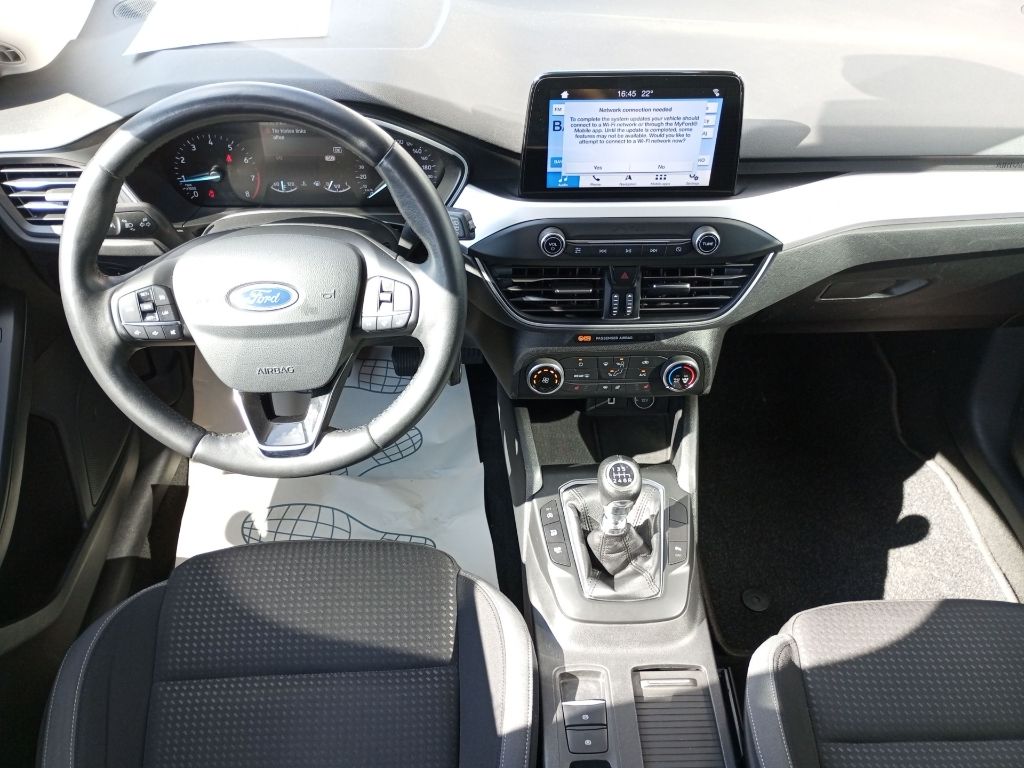 Fahrzeugabbildung Ford Focus Turnier 1.0 EcoBoost Start-Stopp-System
