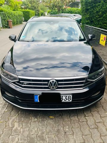 VW Passat  2.0 TDI SCR 140kW DSG 4MOT A...