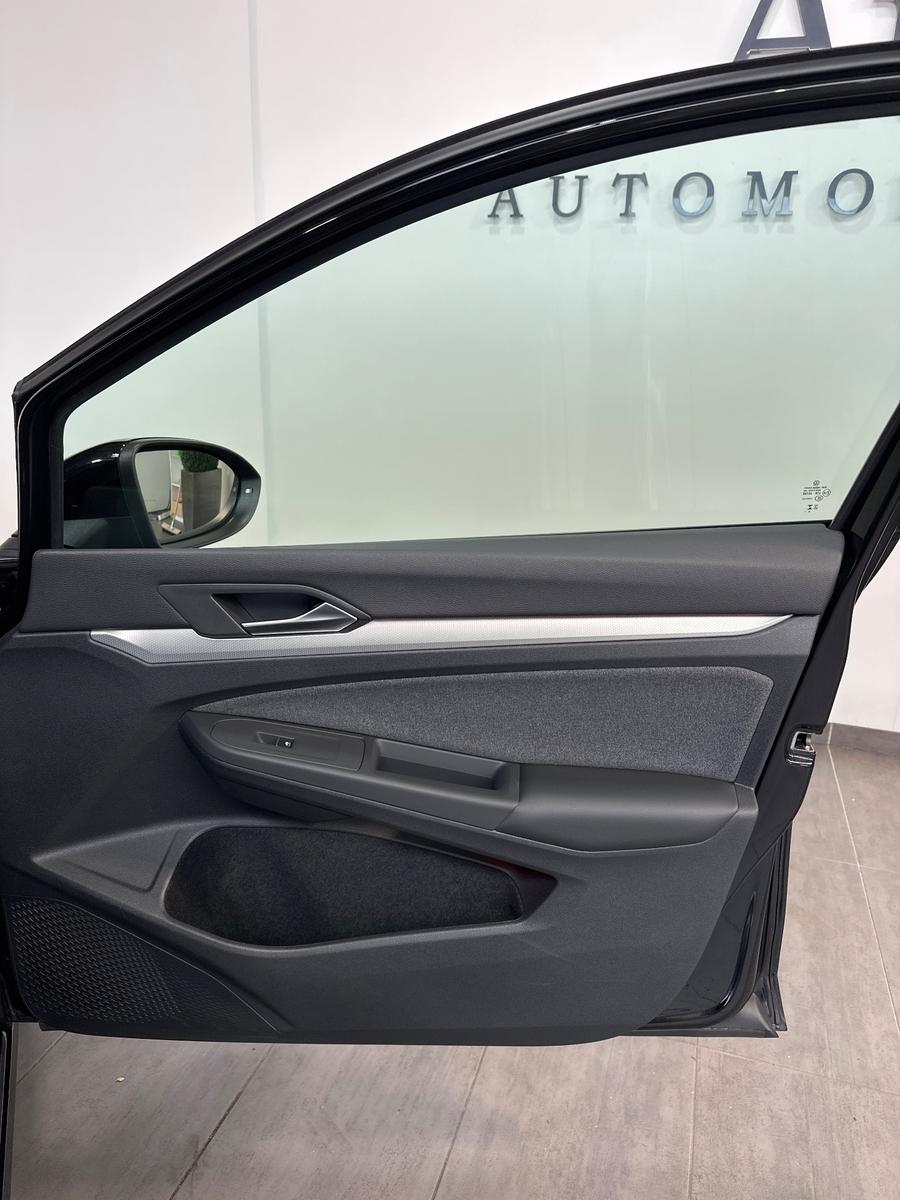 Volkswagen Golf Variant 1.5 eTSI DSG Move NAV+LED+GJR+KAM, миниатюра 8