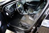 Volvo V40 2.0 D2 R-Design Navi|Leder-Alcantara|Clima|L - Volvo V40 mit Diesel-Antrieb: 2.0