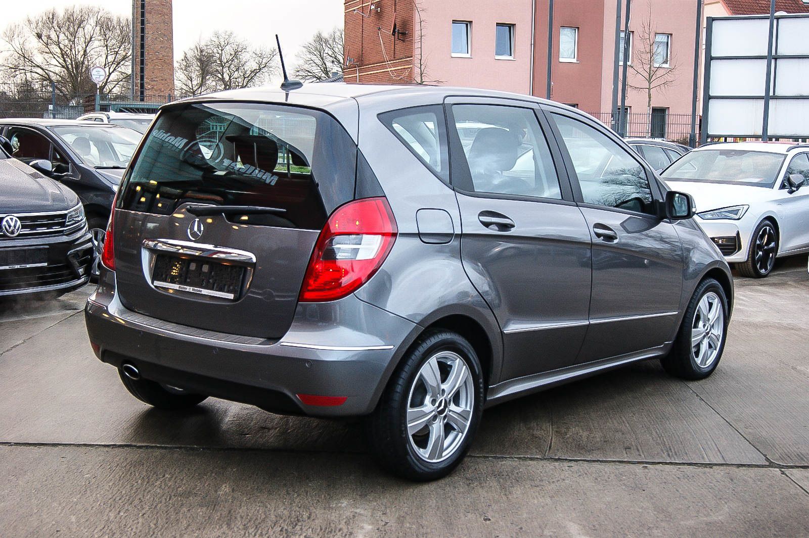 Fahrzeugabbildung Mercedes-Benz A 160 Avantgarde KLIMA PARKLENK LAMELLENDACH SHG