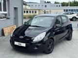 Hyundai i20 Classic*Automatik*Klima*Alu* - Hyundai i20 aus 2012