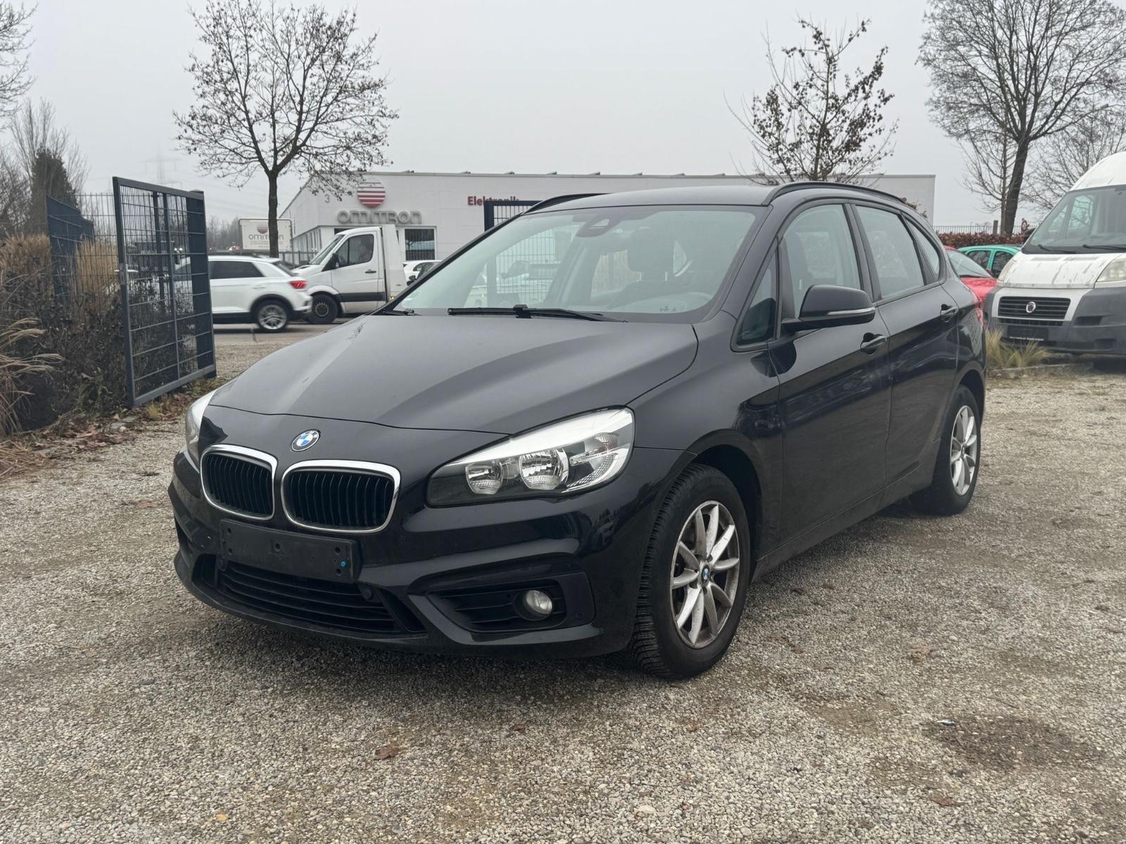 BMW 218 2 Active Tourer 218 d Advantage~Automatik~
