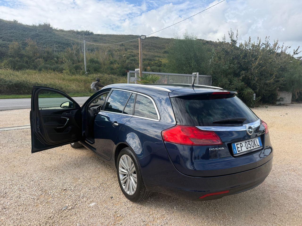 Opel Insignia 2013 — photo 11