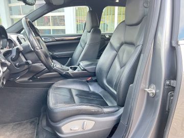 Porsche Cayenne - 7