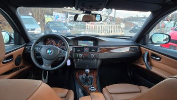 BMW 330 - 12