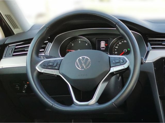 Passat Variant Elegance 2.0 TDI Navi CarPlay BT