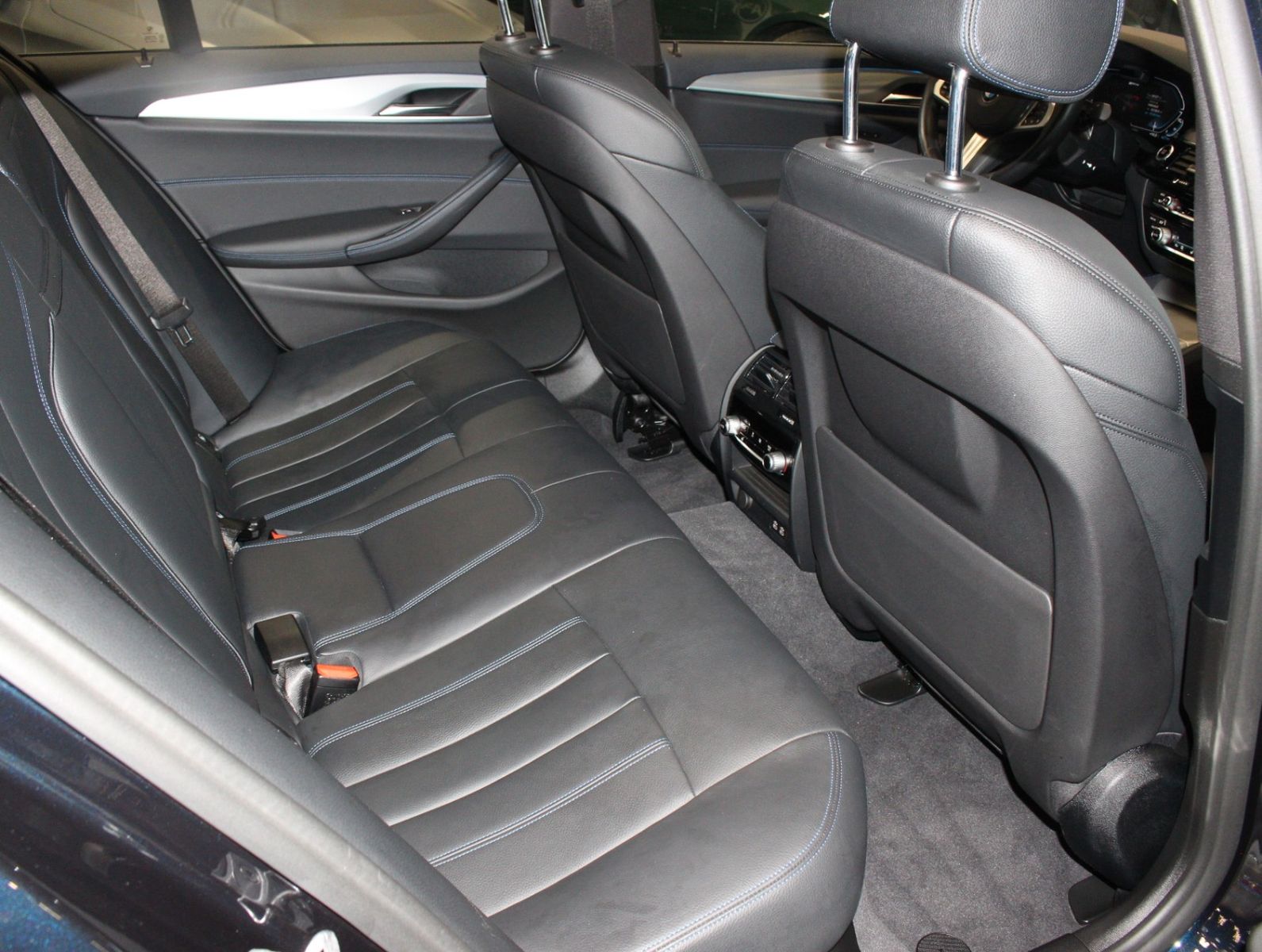 Fahrzeugabbildung BMW 545e xDrive M-Sport*Hud*GSD*360° Kamera