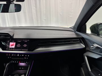 Fahrzeugbestand 27 Audi A3 Sportback TFSI S line Pano Matrix 360Grad
