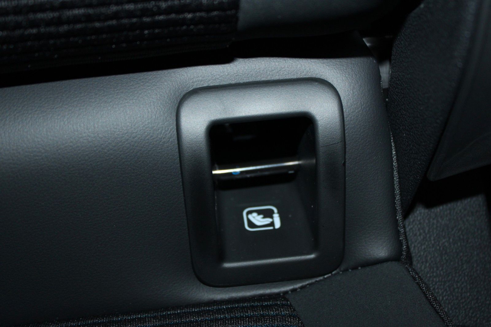 Fahrzeugabbildung Ford Tourneo Custom Automatik L1 SPORT mit AHK + GJR