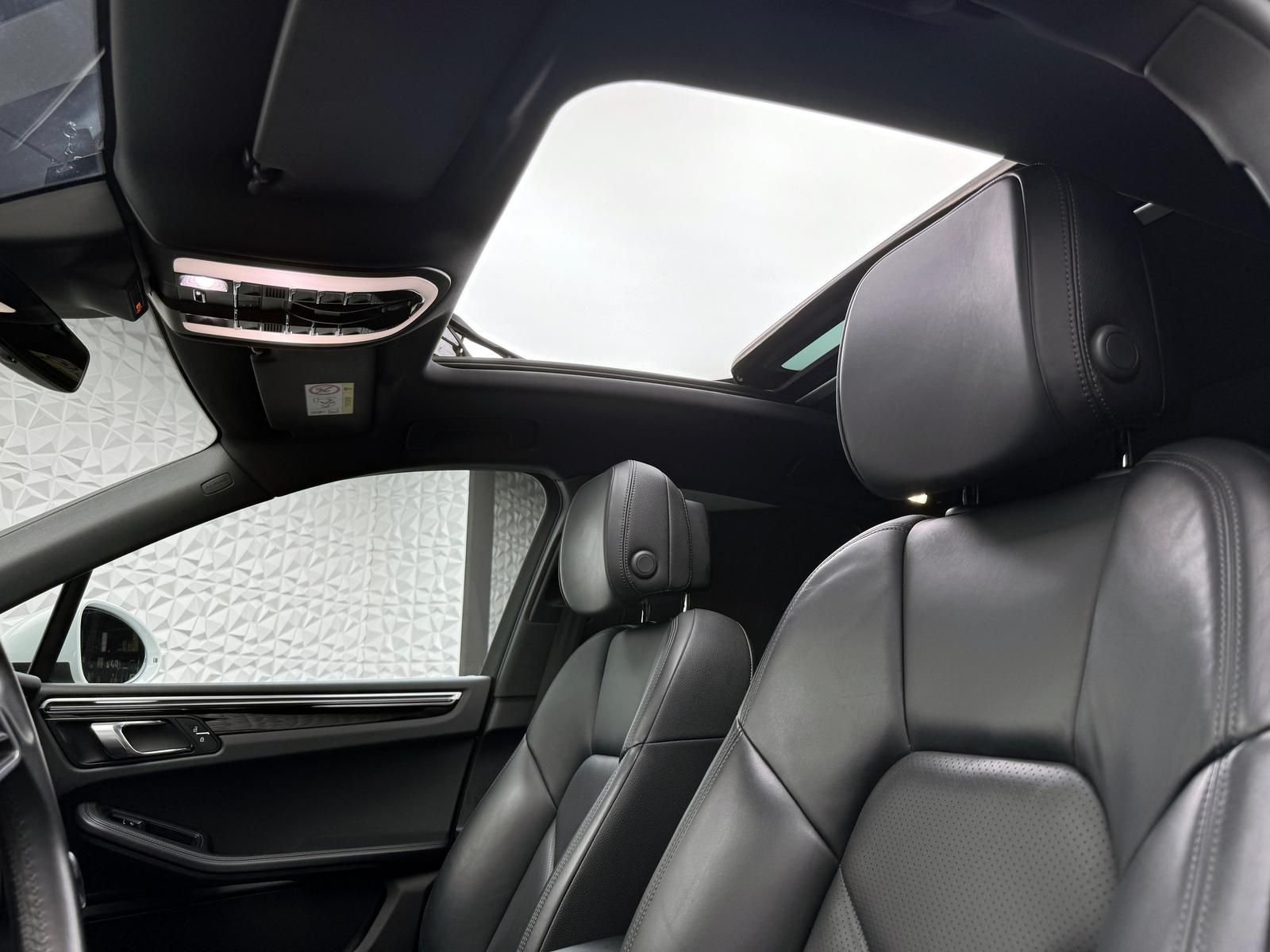 Fahrzeugabbildung Porsche S APPROVED*PDLS+*PASM*ACC*LUFT*PANO*RCAM*PPF*DAB