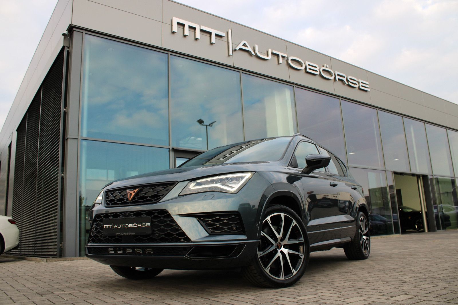 CUPRA ATECA 2.0 TSI 4DRIVE BEATS/VIRTUAL/LED/360°/19"