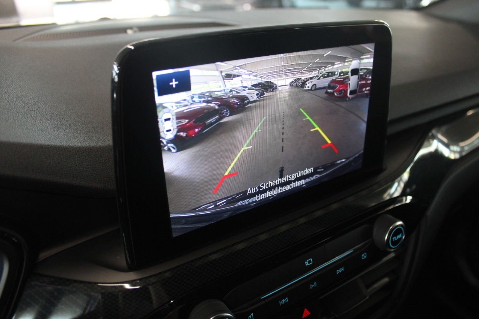 Fahrzeugabbildung Ford Kuga PHEV ST-Line X LED AHK 2xCam ACC WinterPak.