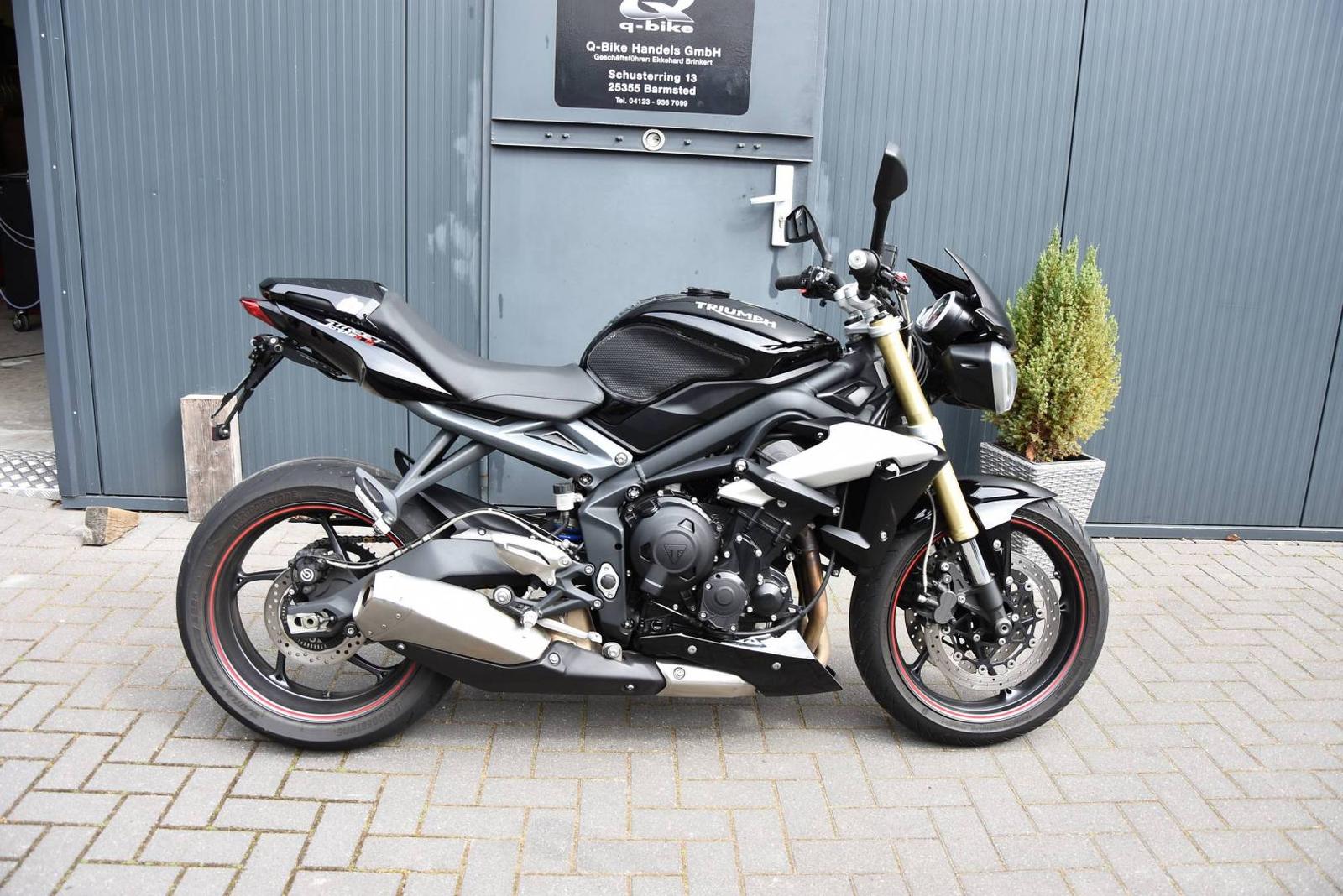 Triumph Street Triple 675