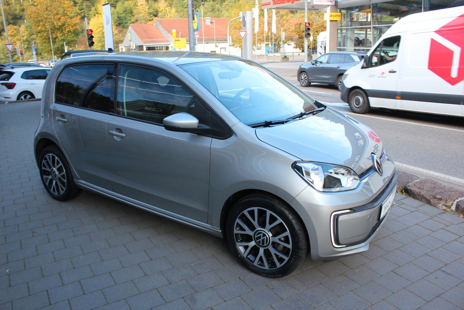 Volkswagen up! e-up! Style Plus 32 kWh Akku inkl. imagem 2