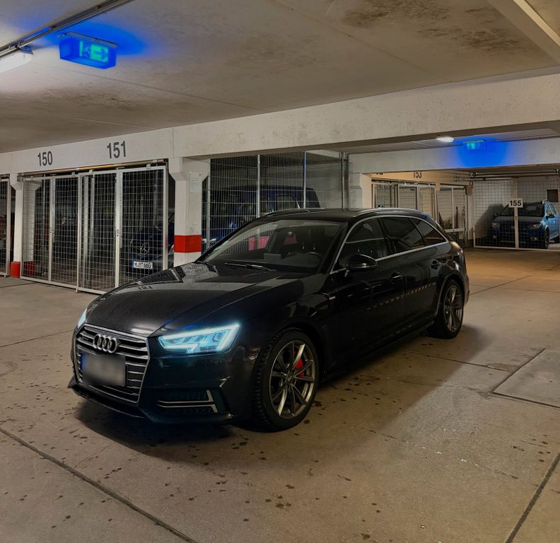 Image of Audi A4