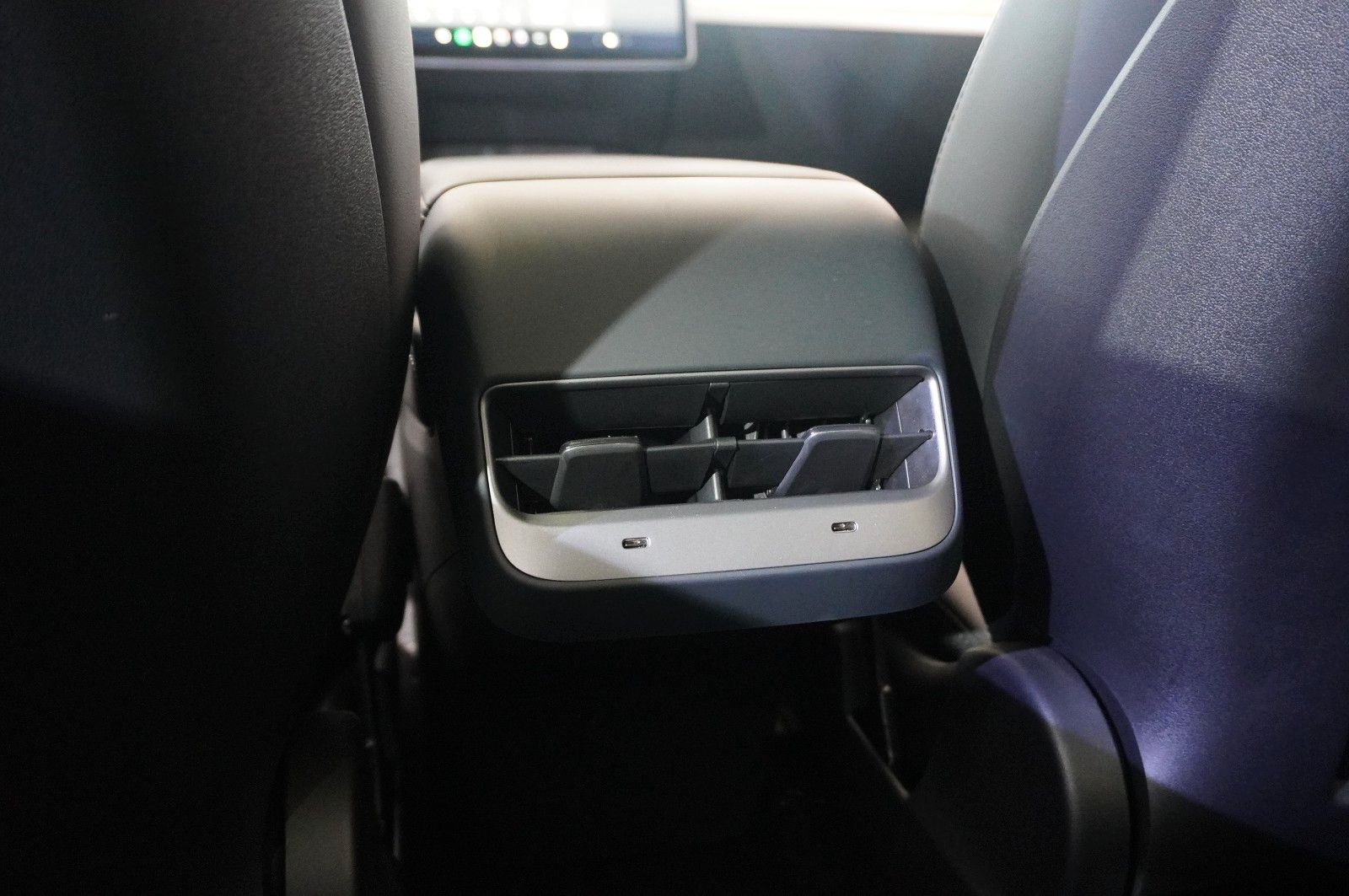 Fahrzeugabbildung Tesla Model 3 LONGRANGE DUAL-MOTOR NAVI/KAMERA/SHZ/AMD