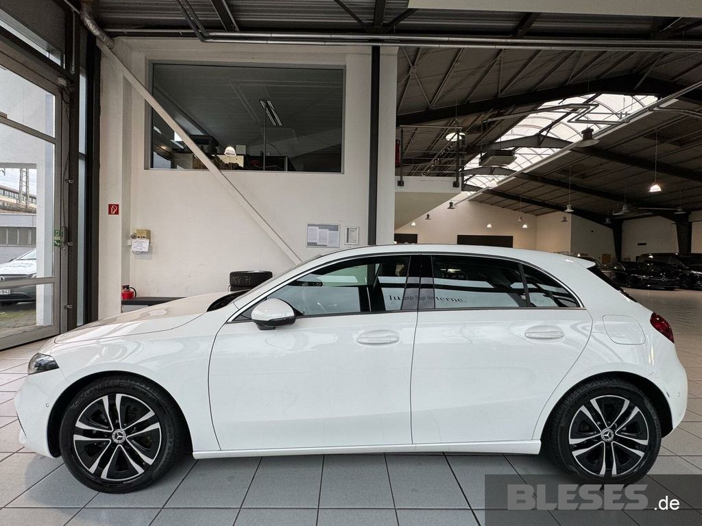 MERCEDES-BENZ A 180 – Bild 4