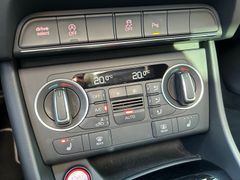 Fahrzeugabbildung Audi RSQ3 2.5 TFSI S tronic quattro Pano - Bose - LED