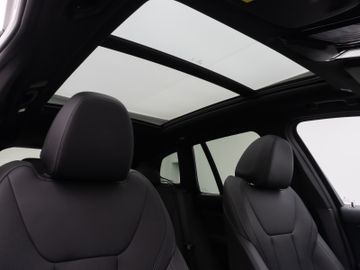 Fahrzeugabbildung BMW X3 xD20d Panoram Kamera DAB HiFi Komfort ACC 19"